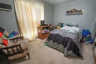 910 Pleasant St, Belding, MI 48809 - Photo 25