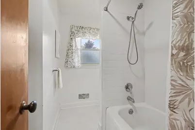 627 N Orient Street, Parchment, MI 49004 - Photo 9