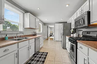 1205 Fountain Street NE, Grand Rapids, MI 49503 - Photo 7