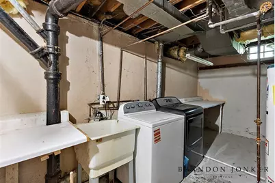 2417 Brooklyn Avenue SE, Grand Rapids, MI 49507 - Photo 35