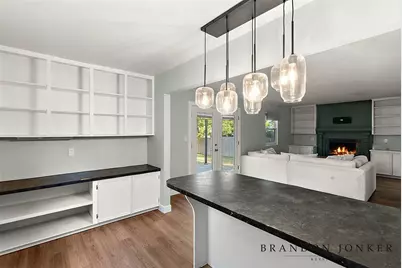 2417 Brooklyn Avenue SE, Grand Rapids, MI 49507 - Photo 13