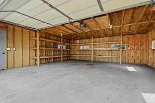 220 Larkin St, Middleville, MI 49333 - Photo 23
