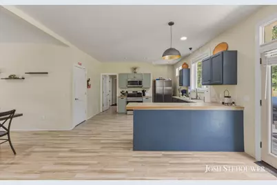 914 S Hilton Park Road, Muskegon, MI 49442 - Photo 11