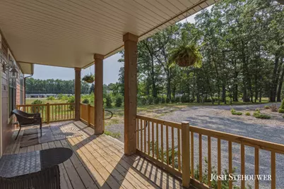 914 S Hilton Park Road, Muskegon, MI 49442 - Photo 5