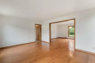 28810 Coulter St, Edwardsburg, MI 49112 - Photo 5