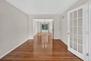 392 Sedgewood Ln, Ann Arbor, MI 48103 - Photo 9