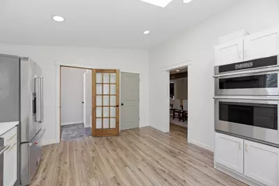 2719 S Cleveland Avenue, Saint Joseph, MI 49085 - Photo 5