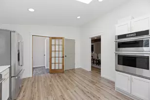 2719 S Cleveland Ave, Saint Joseph, MI 49085 - Photo 5