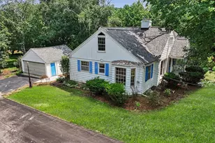 1422 Derby Dr NW, Grand Rapids, MI 49504 - Photo 3