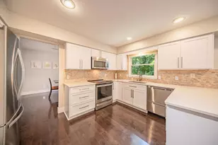 3085 N Foxridge Ct, Ann Arbor, MI 48105 - Photo 15