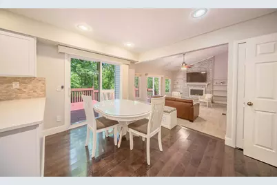 3085 N Foxridge Court, Ann Arbor, MI 48105 - Photo 17