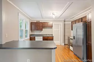 1129 Hamilton Ave NW, Grand Rapids, MI 49504 - Photo 21