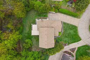 30521 Knighton Dr, Farmington, MI 48331 - Photo 25