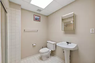 30521 Knighton Dr, Farmington, MI 48331 - Photo 83