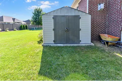 26574 Bronx Drive, Chesterfield, MI 48051 - Photo 7