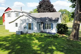 2151 E Coral Road NE, Edmore, MI 48829 - Photo 37