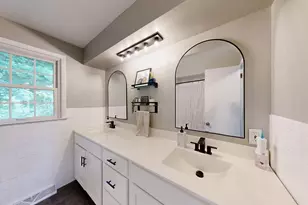 2046 Acton Rd NW, Grand Rapids, MI 49504 - Photo 15