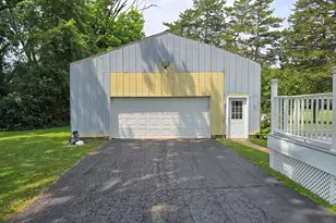 4250 Rives Junction Rd, Jackson, MI 49201 - Photo 9