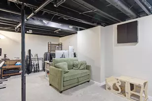 22 N Highland St, Mount Clemens, MI 48043 - Photo 21