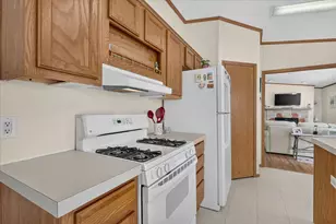 8000 Warren Woods Rd, Three Oaks, MI 49128 - Photo 15