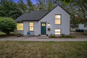 1214 Woodlawn Ave, Grand Haven, MI 49417 - Photo 43