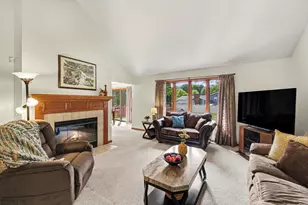 4455 Bridgeville Ct, Hudsonville, MI 49426 - Photo 3
