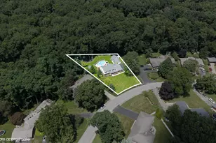 351 W Ridge Cir, Kalamazoo, MI 49009 - Photo 3