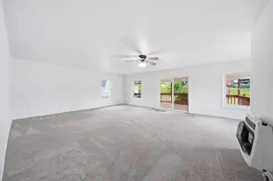5574 Dogwood Dr, Jackson, MI 49201 - Photo 13