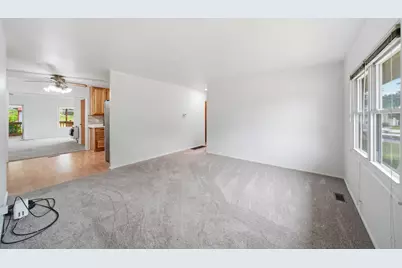 5574 Dogwood Drive, Jackson, MI 49201 - Photo 9
