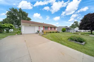 5574 Dogwood Dr, Jackson, MI 49201 - Photo 5