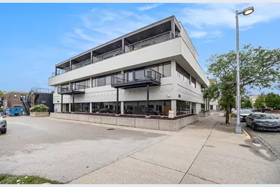300 Washington Avenue #4, Grand Haven, MI 49417 - Photo 1