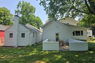 642 Maple St, Colon, MI 49040 - Photo 7
