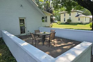 642 Maple St, Colon, MI 49040 - Photo 9