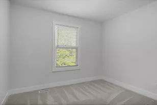 5871 Hemlock Dr SW, Wyoming, MI 49418 - Photo 23