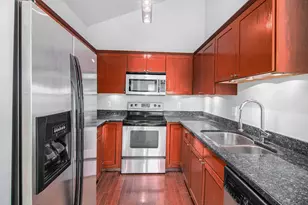 25575 Portico Ln, Novi, MI 48375 - Photo 7