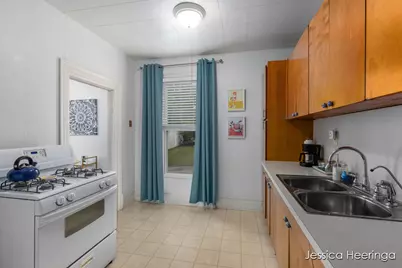29 W Division Street NE, Rockford, MI 49341 - Photo 9