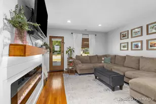 29 W Division St NE, Rockford, MI 49341 - Photo 15
