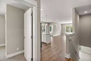 570 Riverbank Cir, Zeeland, MI 49464 - Photo 27