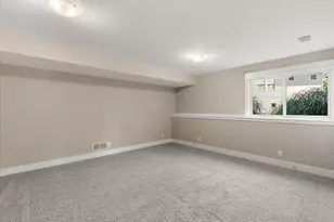 570 Riverbank Cir, Zeeland, MI 49464 - Photo 53
