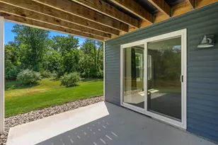 570 Riverbank Cir, Zeeland, MI 49464 - Photo 13