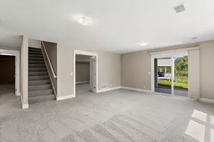 570 Riverbank Cir, Zeeland, MI 49464 - Photo 47