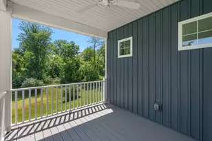 570 Riverbank Cir, Zeeland, MI 49464 - Photo 9