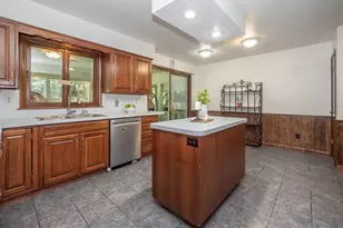 1021 Hol Hi Dr, Kalamazoo, MI 49008 - Photo 11