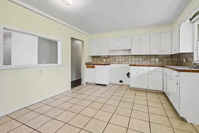 1635 Roberts Street, Muskegon, MI 49442 - Photo 9