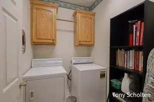 7260 Oaklane Ct, Hudsonville, MI 49426 - Photo 11