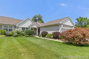 59 Pond Ridge Dr NE, Grand Rapids, MI 49546 - Photo 1
