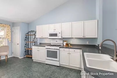 59 Pond Ridge Drive NE #20, Grand Rapids, MI 49546 - Photo 9
