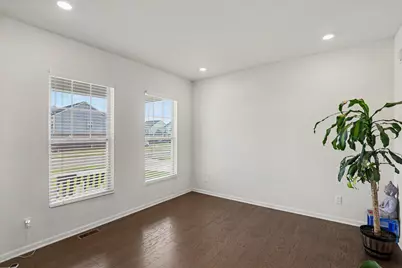 8580 Pioneer Street, Washington, MI 48094 - Photo 5