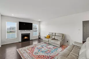 8580 Pioneer St, Washington, MI 48094 - Photo 7