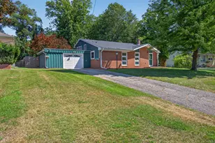 5486 Sherwood Dr, Jackson, MI 49201 - Photo 5